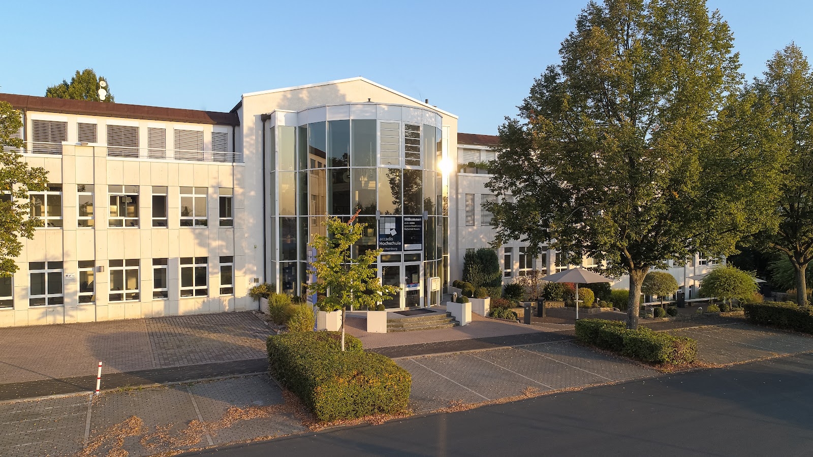 accadis Hochschule - University of Applied Sciences Bad Homburg